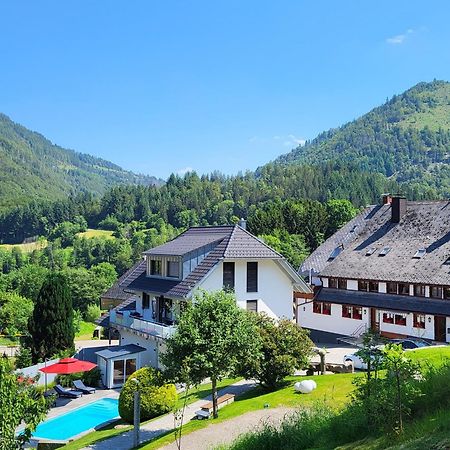 Ferienwohnungen Haus Hees Todtnau Luaran gambar